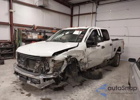 2019 Ford F-250 Xlt z USA, uszkodzony, nr VIN 1FT7W2BT3KEC21002